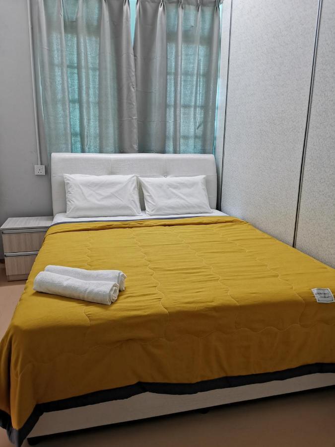 G Fortune Guest House Victoria Green George Town Exterior photo